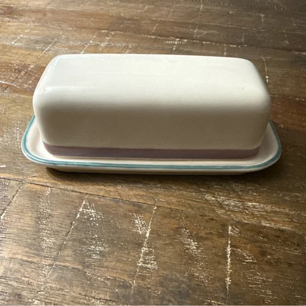 Pfaltzgraff junior Cream Butter Dish with Teal and mauve Bands